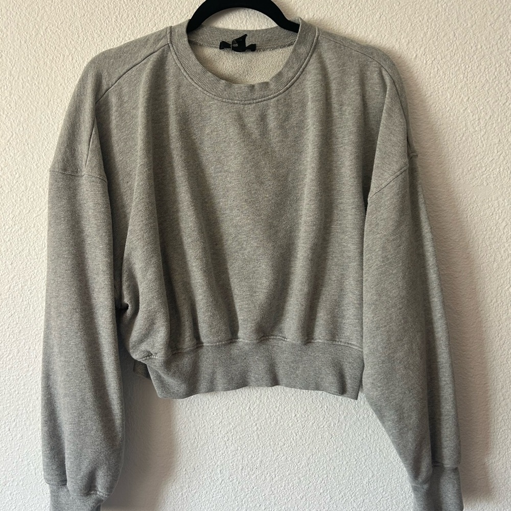 Cozy Grey Cropped Crewneck Sweatshirt